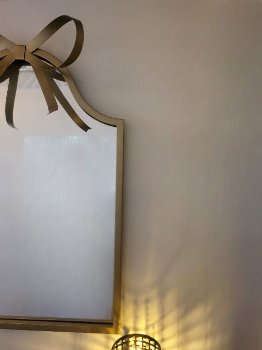 DesignmintDecor - Venus Wall mirror in Brass Gold