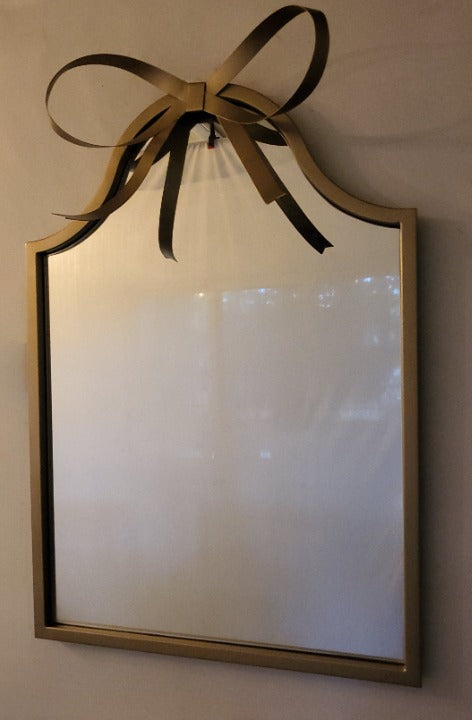 DesignmintDecor - Venus Wall mirror in Brass Gold 